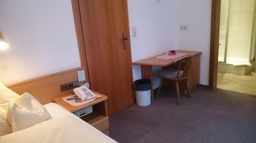 Hostal Pension Rosengarten