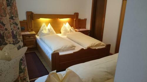 Hostal Pension Rosengarten