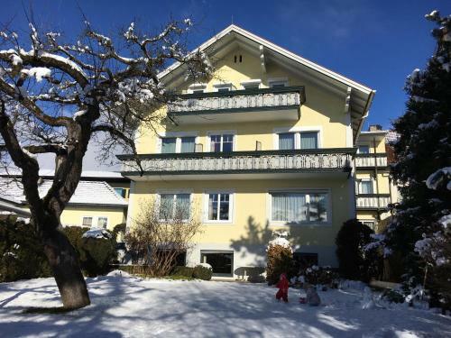 Hostal Pension & Apartments Ertl