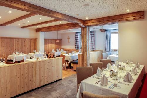 Hotel Alpina