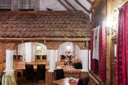 Hostal Hotel & Kurpension Weiss