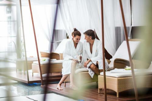 Traumhotel ...liebes Rot-fl�h