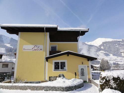 Hostal Pension Haus Eden