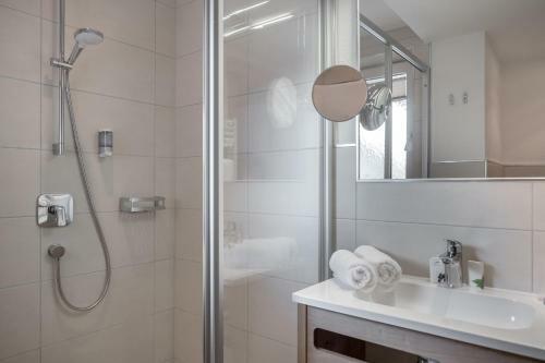 Burghotel Alpengl�hn
