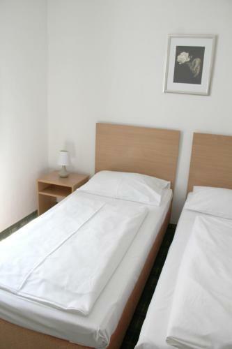 Hostal Snooze Guesthouse