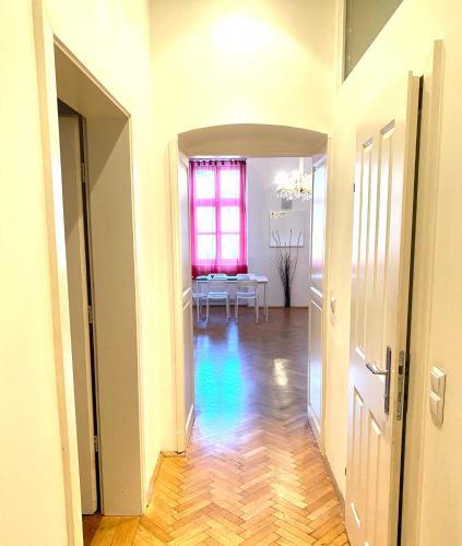 Apartment Opera