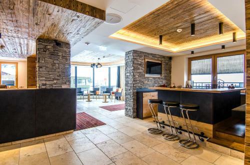 Hostal Hotel Garni Persutt