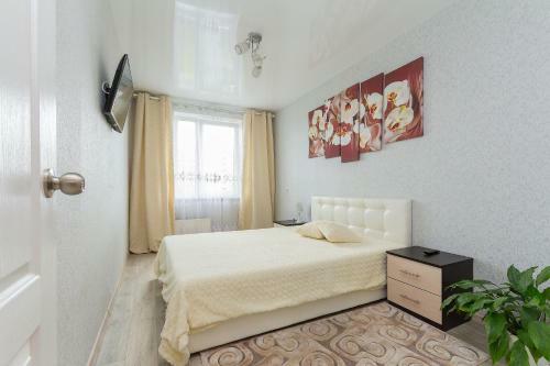 Apartment On Esenina 16