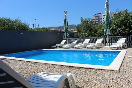 Hostal Apartments Aldi