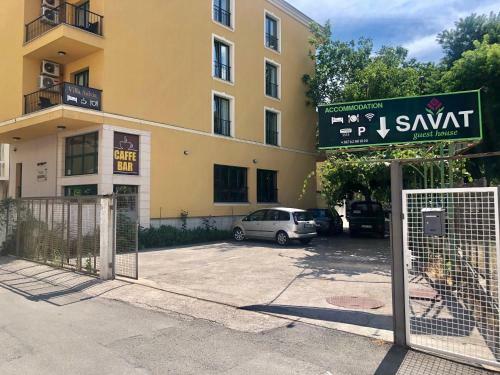 Hostal Guest House Savat