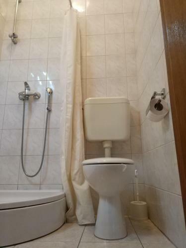 Hostal Guest House Regina Mundi