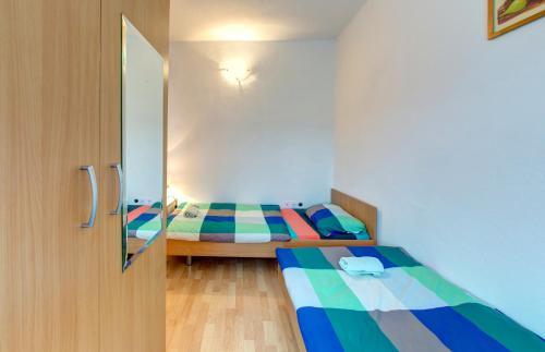 Hostal Happy Guest House