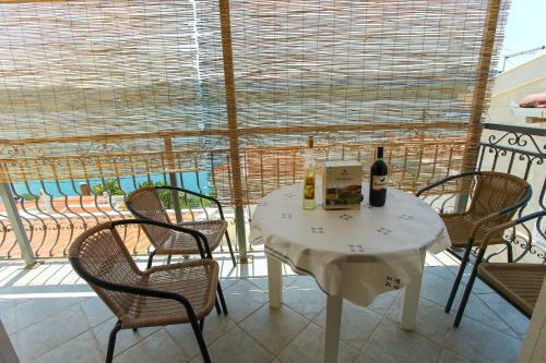 Hostal Guesthouse Lamia