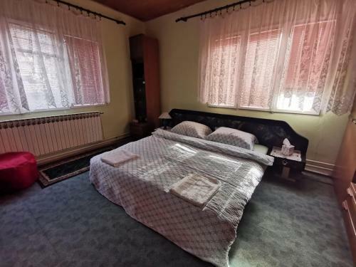 Hostal Mickey's Guest House