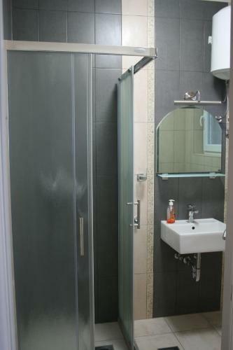 Hostal Villa Tajra Nur