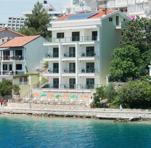 Apartments Villa Luce