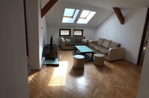 Oscar Apartment