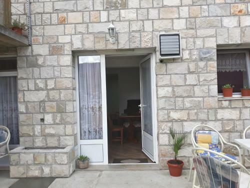 Apartment Lotika