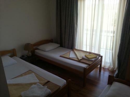 Hostal Guest House Robi