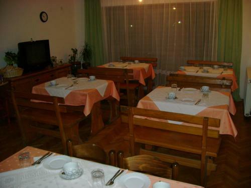 Hostal Guest House Robi