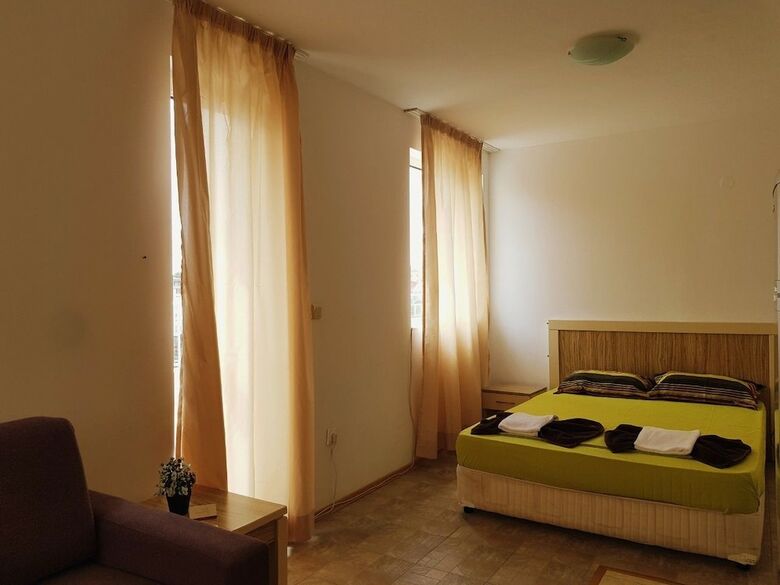 Guest Apartments Salena