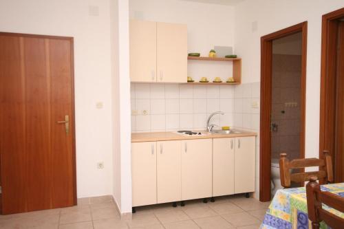 Apartment Orebic 266a