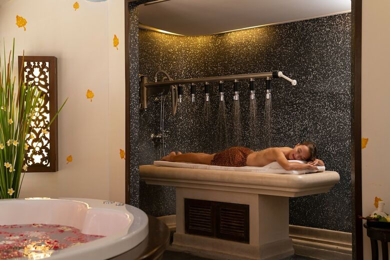 Hotel Springfield Village Golf & Spa