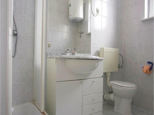 Apartment Put Jazine