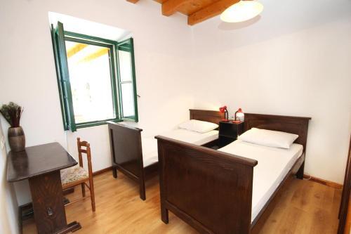 Apartment Zrnovo 9214a