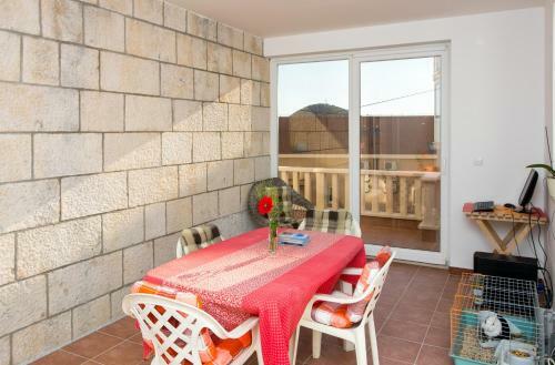 Hostal Guest House Letizia