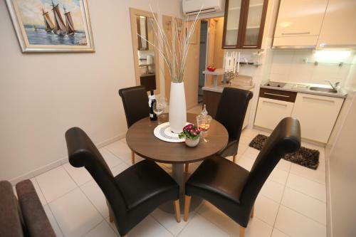 Apartments Lavica Beach Dumi?i?