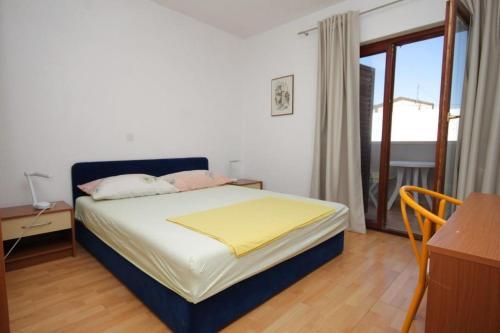 Apartment Baska Voda 6848a