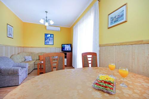 Apartments Missy Makarska