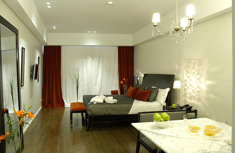 Broadway Hotel And Suites