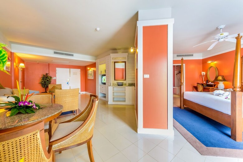 Hotel Andaman Seaview