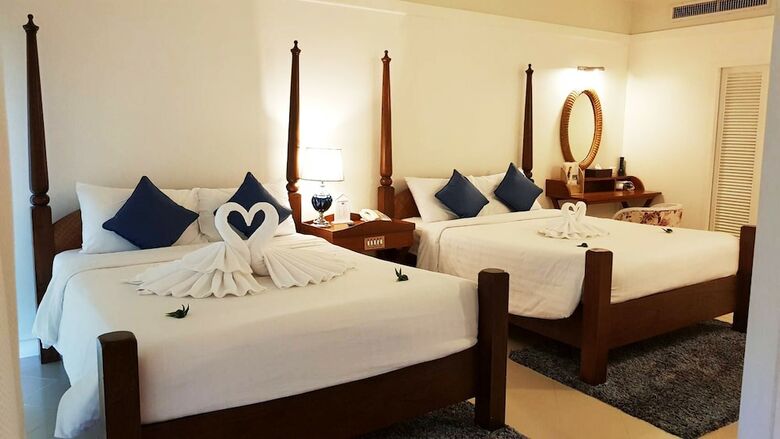 Hotel Andaman Seaview