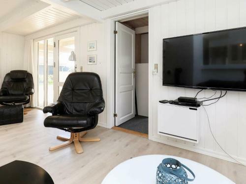 Three-bedroom Holiday Home In Thisted 16