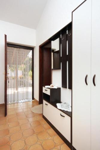 Holiday Apartments Postira (brac) - 704