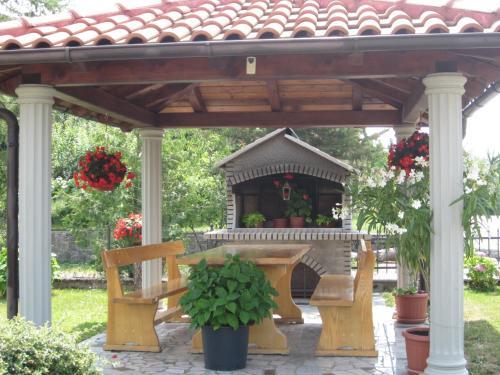 Hostal Guest House Mrv?i?