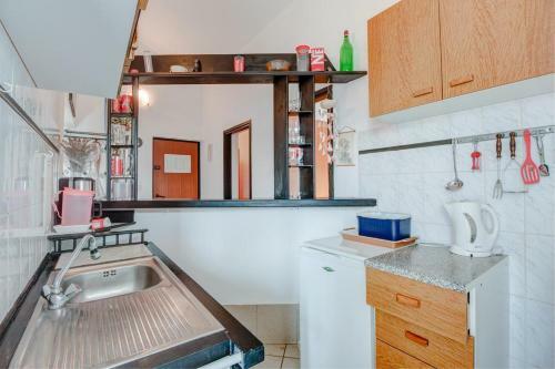 Apartment Vrboska 4025a