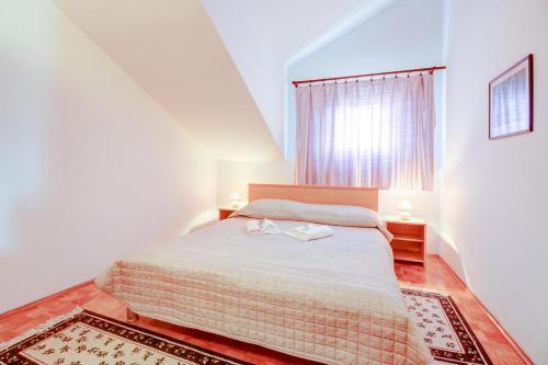 Apartment Vrboska 4025a