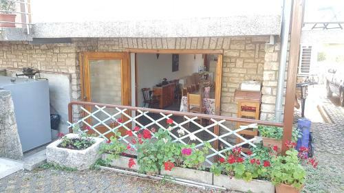 Hostal Rooms And Apartments Robert