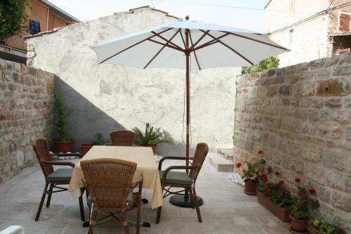 Apartment Vrboska 4601a