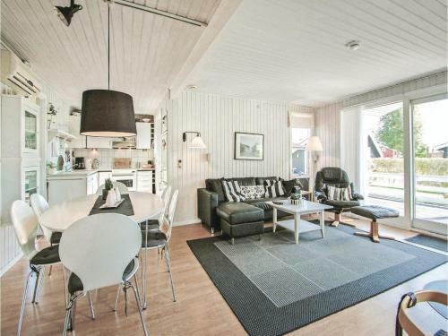 Holiday Home Strandv�nget B�rkop VI