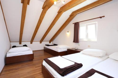 Holiday Home Kanica 10367
