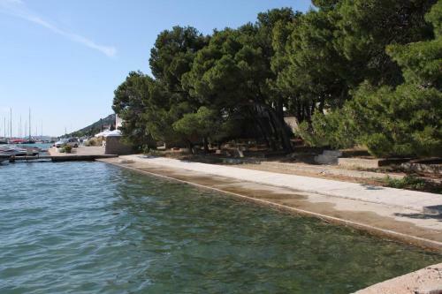 Apartment Tisno 5140b