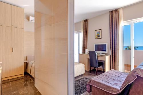 Beach Hotel Bozikovina