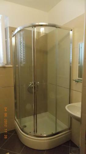 Hostal Rooms Perina