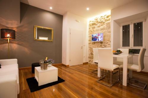 Apartments & Studios Scalini