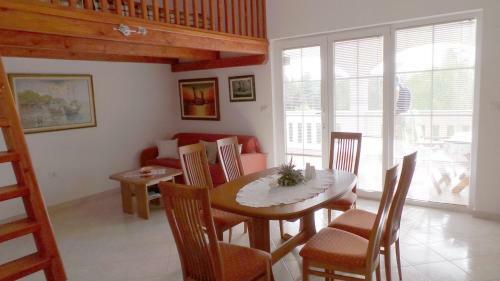 Apartment In Pula/istrien 17419